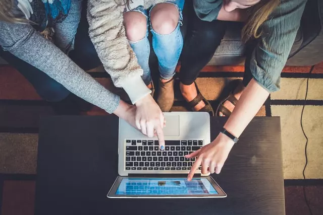 Saiba escolher a melhor internet para você e sua família